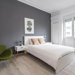 Modern In The Heart Of Appartamento