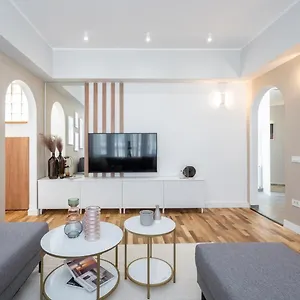Old Town Bucharest, Lovely 2 Bedrooms Appartamento